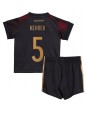 Billige Tyskland Thilo Kehrer #5 Bortedraktsett Barn VM 2022 Kortermet (+ Korte bukser)